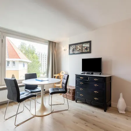 Gem Near Beach, Cleaning Included * Nieuwpoort